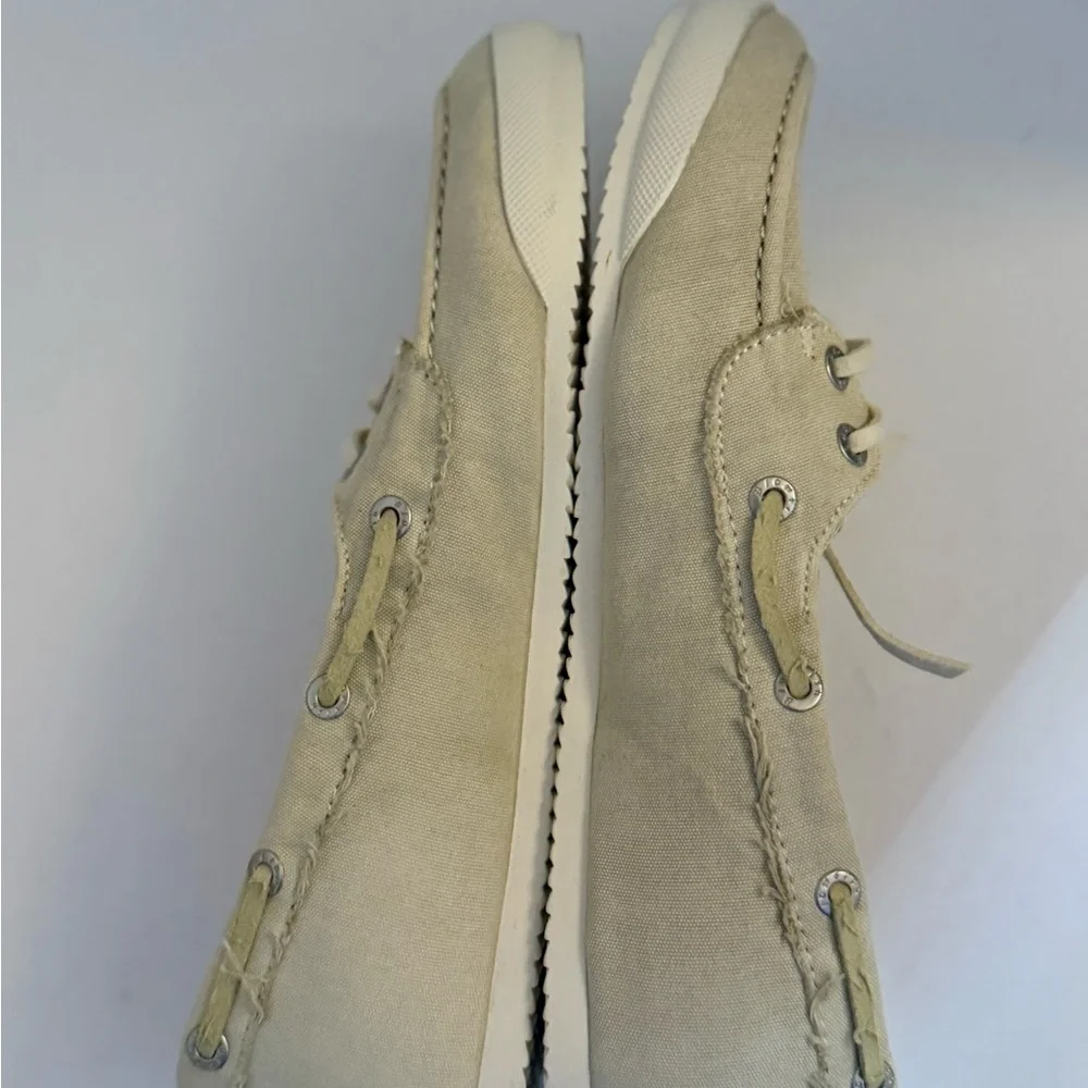 Blowfish Malibu Ocean Tides Tan Canvas Boat Shoes Women’s 6.5